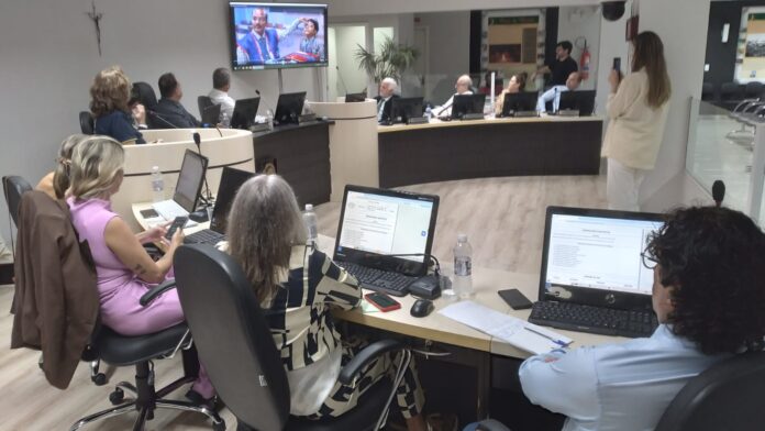  Câmara de Orleans: Sessão Ordinária do dia 19 de Maio