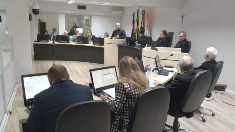  Câmara de Orleans: Sessão Ordinária do dia 23 de junho