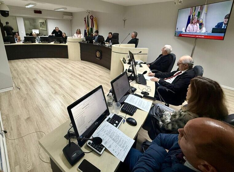  Câmara de Orleans: Sessão Ordinária do dia 07 de Julho
