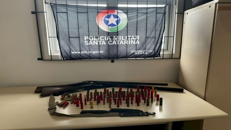  Polícia prende homem por tentativa de homicídio e posse ilegal de armas de fogo