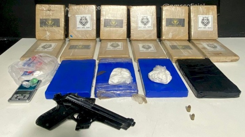  Polícia Militar prende traficante de drogas e apreende mais de 17 quilos de cocaína