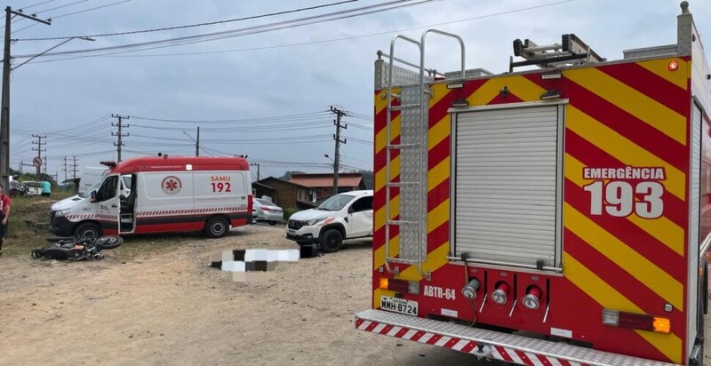  Colisão fatal em Orleans: Motociclista morre em acidente de trânsito