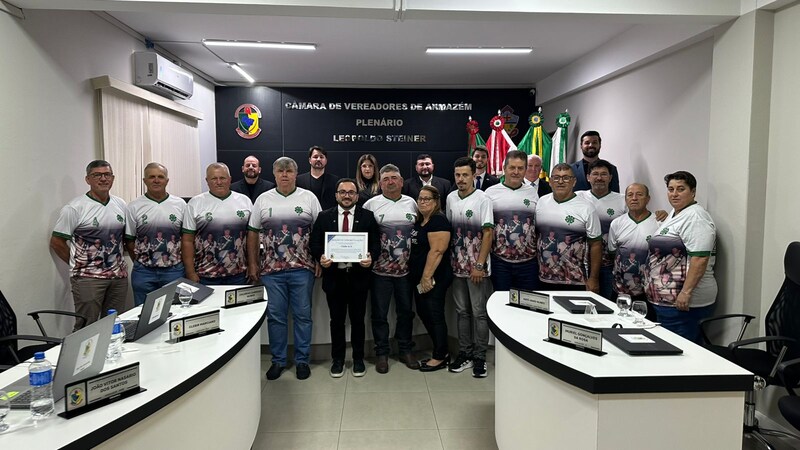 Câmara de Armazém presta homenagem histórica ao legado do Clube 4-S